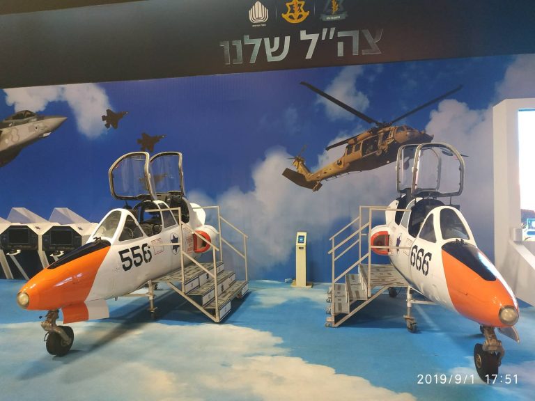 תערוכות